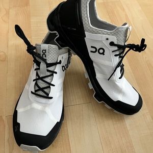 ON Cloudtec Running Shoes